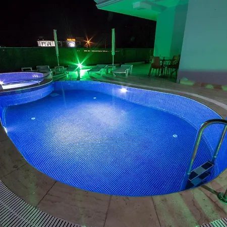 Huma Elite Hotel 公寓式酒店 *